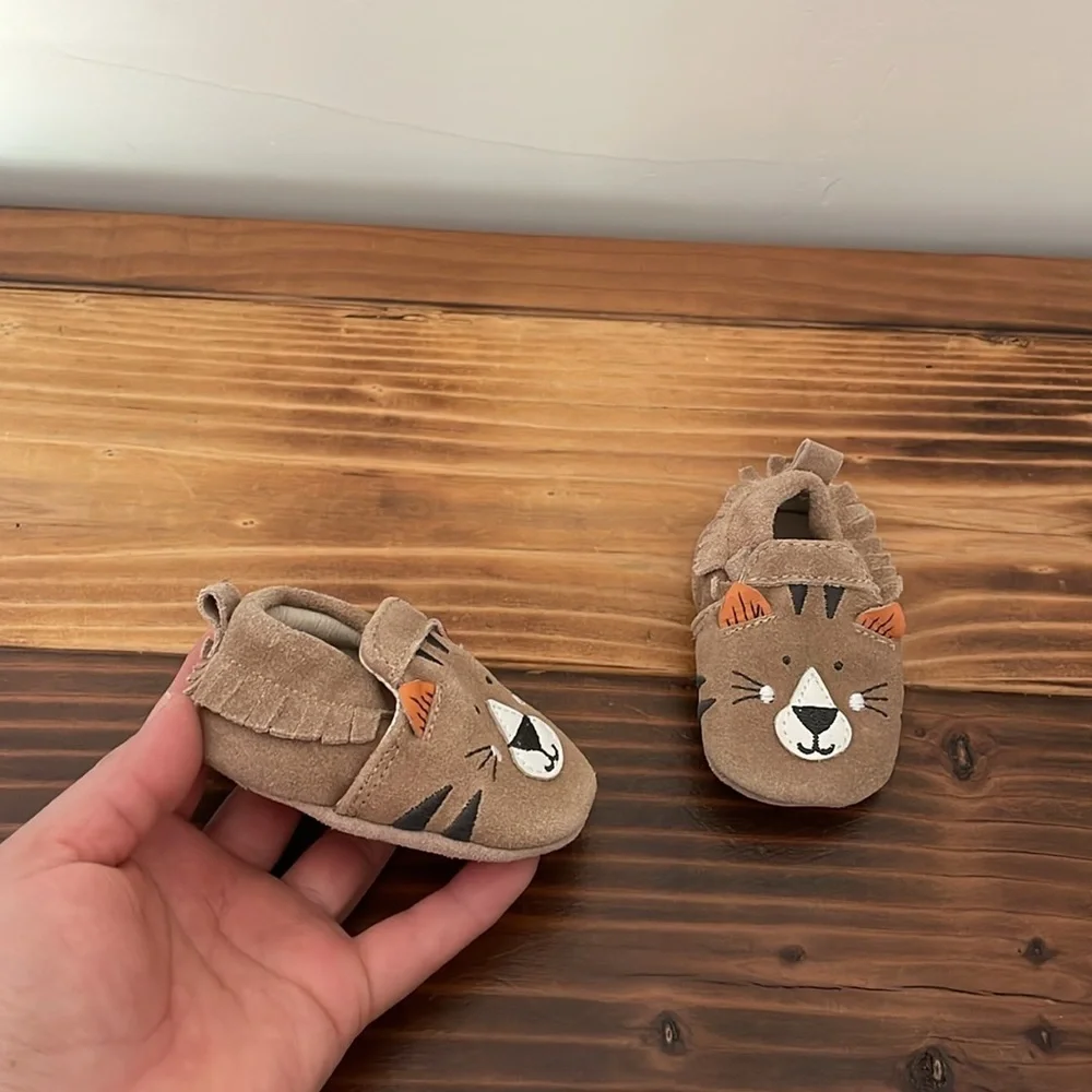 Robeez First Kicks Baby Shoes Critter Fringe Suede Leather Tigers 0-3 Months
